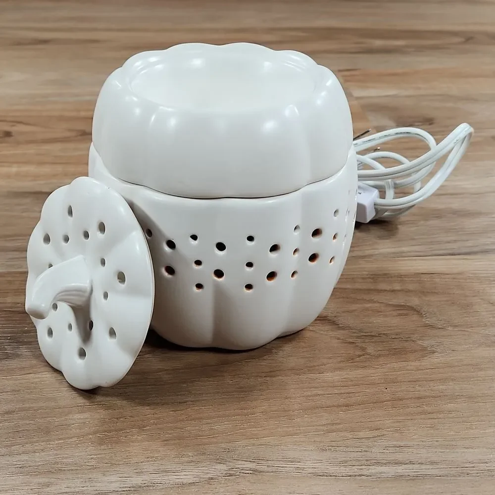 🔸️🔸️NIB PartyLite White 3 Piece Pumpkin Fragrance Warmer - Picture 4 of 7